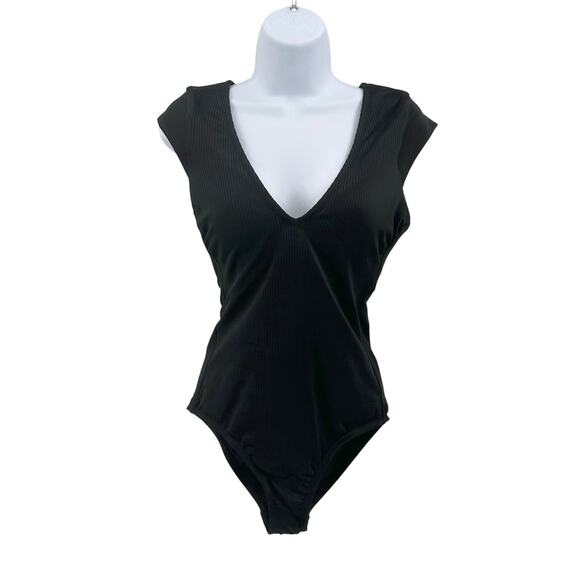 Kona Sol Black Swim Cap Sleeve One Piece S Ribbed V-neck Keyhole Back Beach - Picture 1 of 9